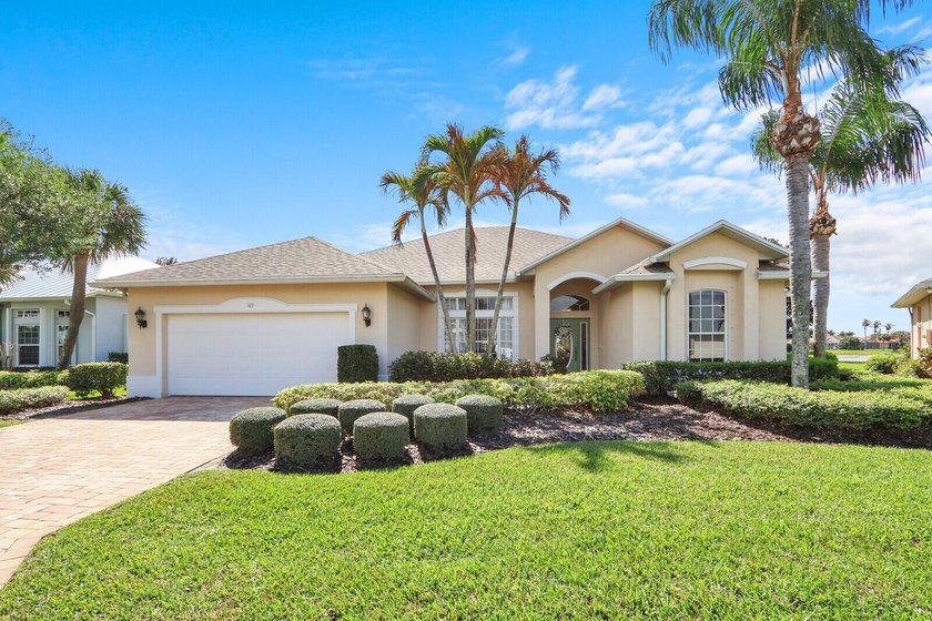 Welcome to this stunning lakefront pool home on a .31-acre - Beach Home for sale in Port Saint Lucie, Florida on Beachhouse.com