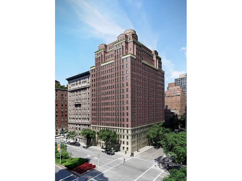 737 Park Avenue 7F - Beach Apartment for sale in New York, New York on Beachhouse.com