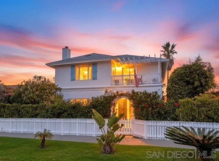 Assumable VA loan for approx. $1,367,000 @ 5.35%!!! California - Beach Home for sale in San Diego, California on Beachhouse.com