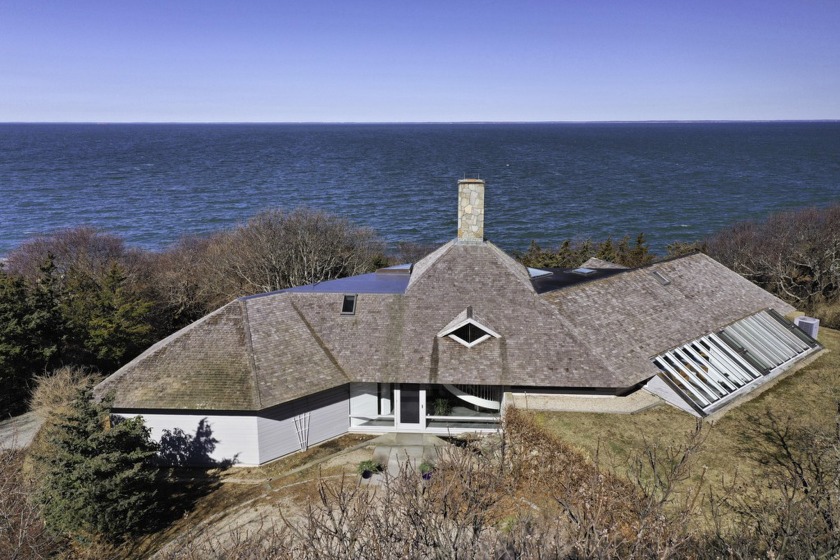Welcome to Windswept, a stunning waterfront custom contemporary - Beach Home for sale in Falmouth, Massachusetts on Beachhouse.com