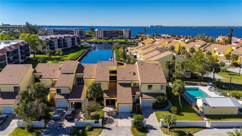 MOVE IN WITH 3 MONTHS OF CONDO FEES PAID FOR! Welcome to this - Beach Townhome/Townhouse for sale in Punta Gorda, Florida on Beachhouse.com