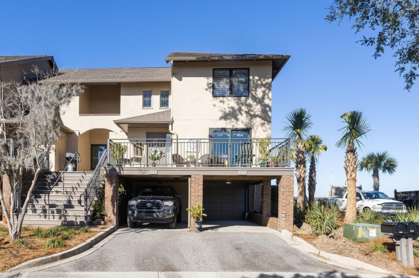 1915 Marsh Oak Lane is a gorgeous, very well maintained two - Beach Home for sale in Johns Island, South Carolina on Beachhouse.com