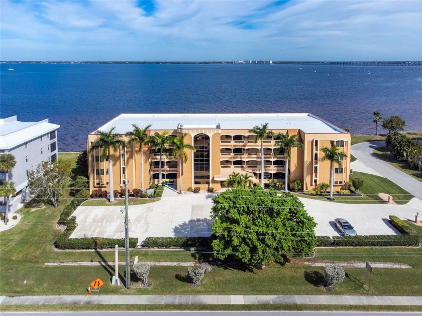 MOTIVATED SELLERS OF THIS EXQUISITE CHARLOTTE HARBOR FRONT TOP - Beach Condo for sale in Punta Gorda, Florida on Beachhouse.com