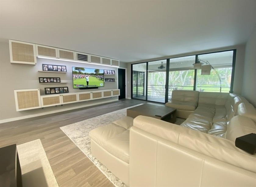 This beautiful unit comes completely furnished, not AI - Beach Condo for sale in Boynton Beach, Florida on Beachhouse.com