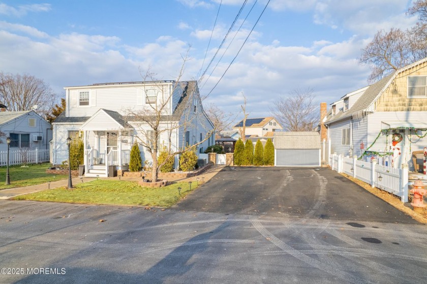 DO NOT MISS THE OPPORTUNITY!  Beautiful spacious updated and - Beach Home for sale in Laurence Harbor, New Jersey on Beachhouse.com