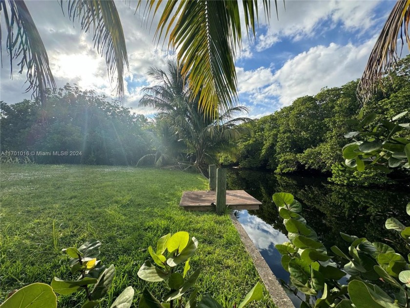 Located just 3 miles from Downtown Fort Lauderdale. This - Beach Acreage for sale in Fort Lauderdale, Florida on Beachhouse.com