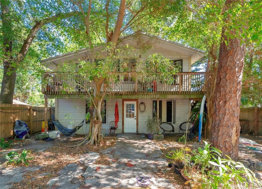 Corresponding MLS ID: U8163525. Don't miss out on a great - Beach Home for sale in Clearwater, Florida on Beachhouse.com