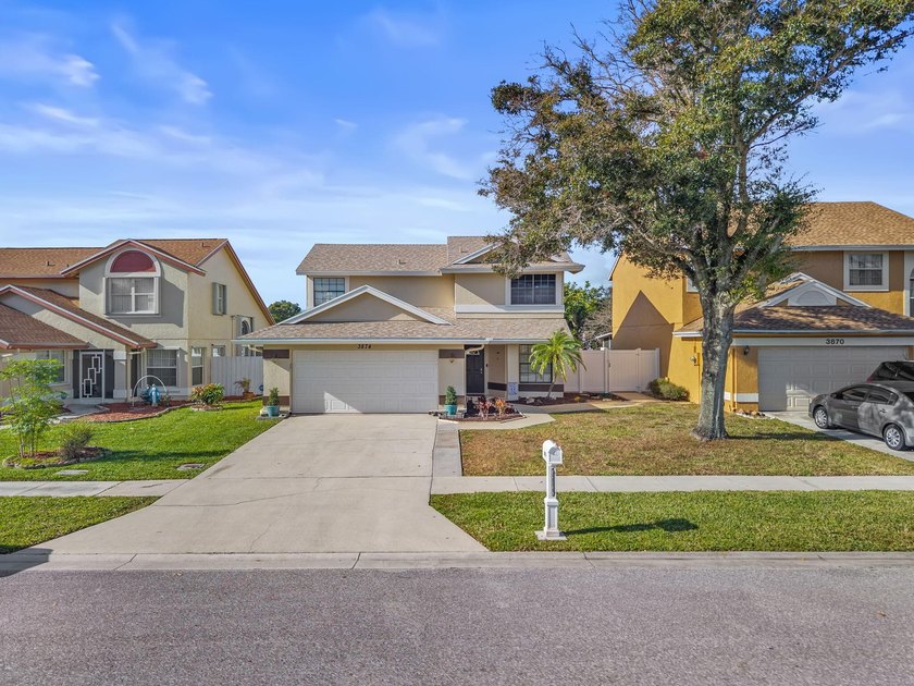 Welcome to this beautifully maintained single-family home - Beach Home for sale in West Palm Beach, Florida on Beachhouse.com