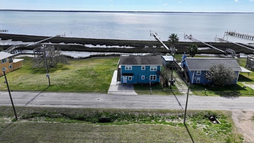 WATERFRONT, on TRES PALACIOS BAY Bulkheaded Seawall, 2 story, 3 - Beach Home for sale in Palacios, Texas on Beachhouse.com