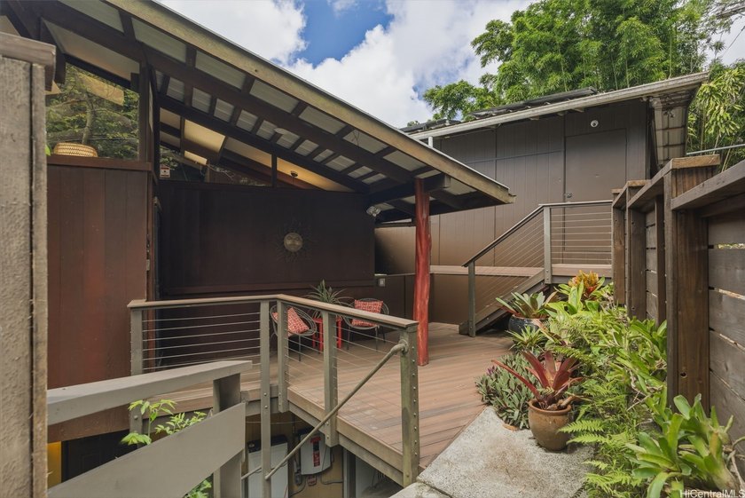 Nestled in lush Tantalus, above the Honolulu cityscape, this - Beach Home for sale in Honolulu, Hawaii on Beachhouse.com