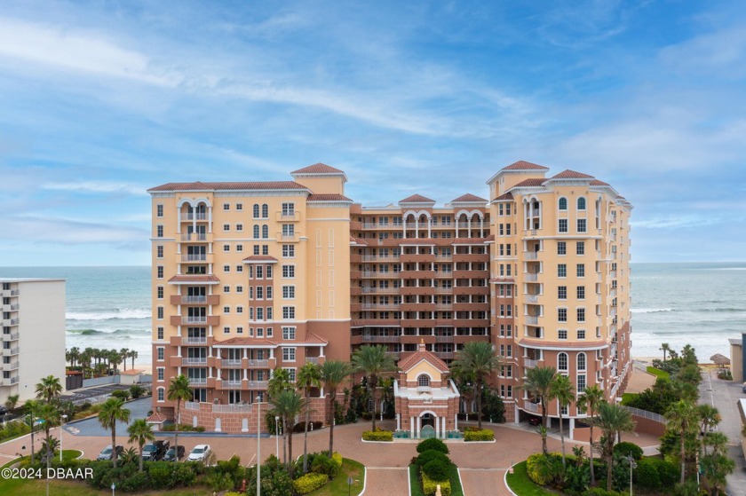 This gorgeous 3 bedroom 3 bath condo has everything you need - Beach Condo for sale in Daytona Beach, Florida on Beachhouse.com