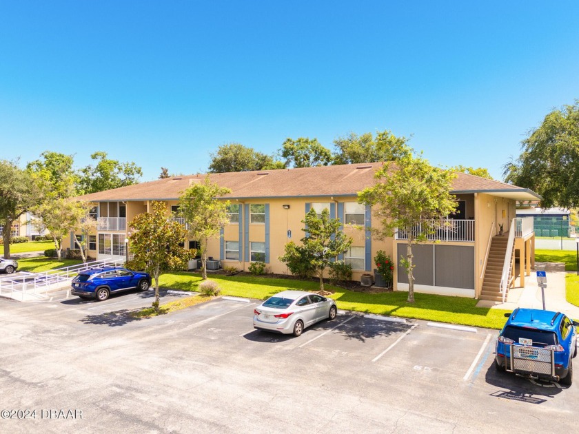 Bring an offer!
2 bed 2 bath Ormond Beach 2nd floor condominium - Beach Condo for sale in Ormond Beach, Florida on Beachhouse.com