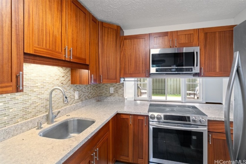 Place this Hot Listing on your *To View List* & Discover the - Beach Condo for sale in Kapolei, Hawaii on Beachhouse.com