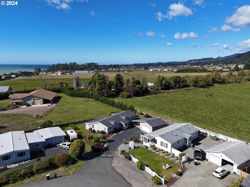 Spacious 2,109 Sq. Ft. Manufactured Home with Ocean Views on .27 - Beach Home for sale in Brookings, Oregon on Beachhouse.com