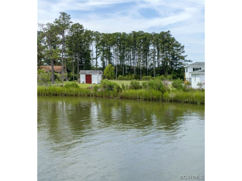 Enjoy the good life, build your dream home on this gorgeous half - Beach Lot for sale in Hayes, Virginia on Beachhouse.com