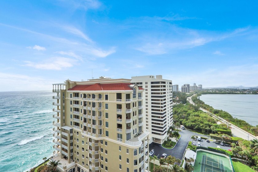 Perched on the 18th floor of Eastpointe I on Singer Island, this - Beach Condo for sale in Singer Island, Florida on Beachhouse.com