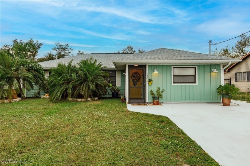 Welcome to a true epitomy of SW Florida. This lovely pool - Beach Home for sale in Port Charlotte, Florida on Beachhouse.com