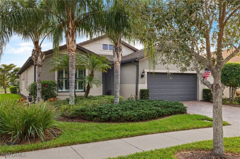 This stunning SUMMERWOOD plan pool home boasts 3 Bedrooms plus a - Beach Home for sale in Fort Myers, Florida on Beachhouse.com