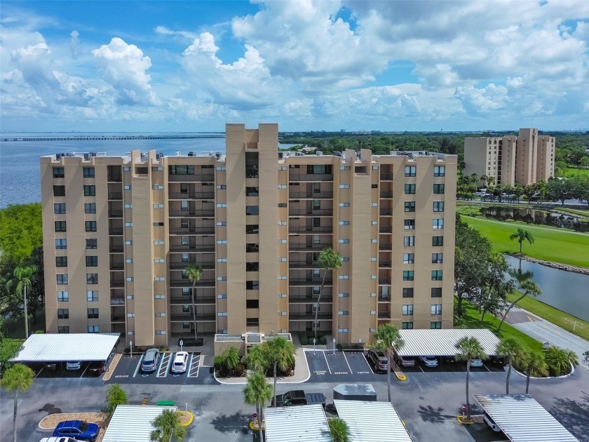 This 2-bedroom, 2-bathroom condo at Cove Cay is a rare find - Beach Condo for sale in Clearwater, Florida on Beachhouse.com