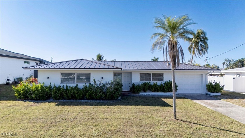 Welcome to this newly renovated gulf access home in the Yacht - Beach Home for sale in Cape Coral, Florida on Beachhouse.com