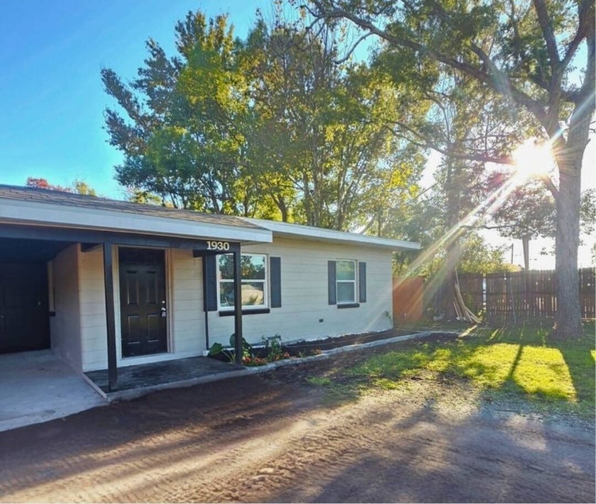 Don't miss this rare opportunity to own a solid concrete block - Beach Home for sale in Jacksonville, Florida on Beachhouse.com