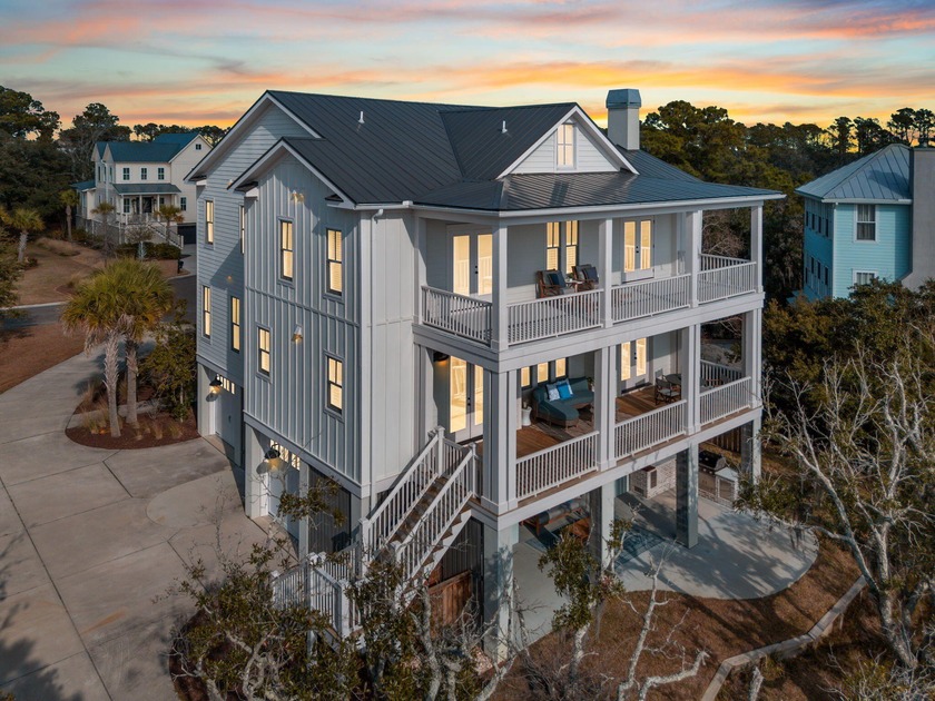 Escape the hustle and bustle of the city without sacrificing - Beach Home for sale in Johns Island, South Carolina on Beachhouse.com