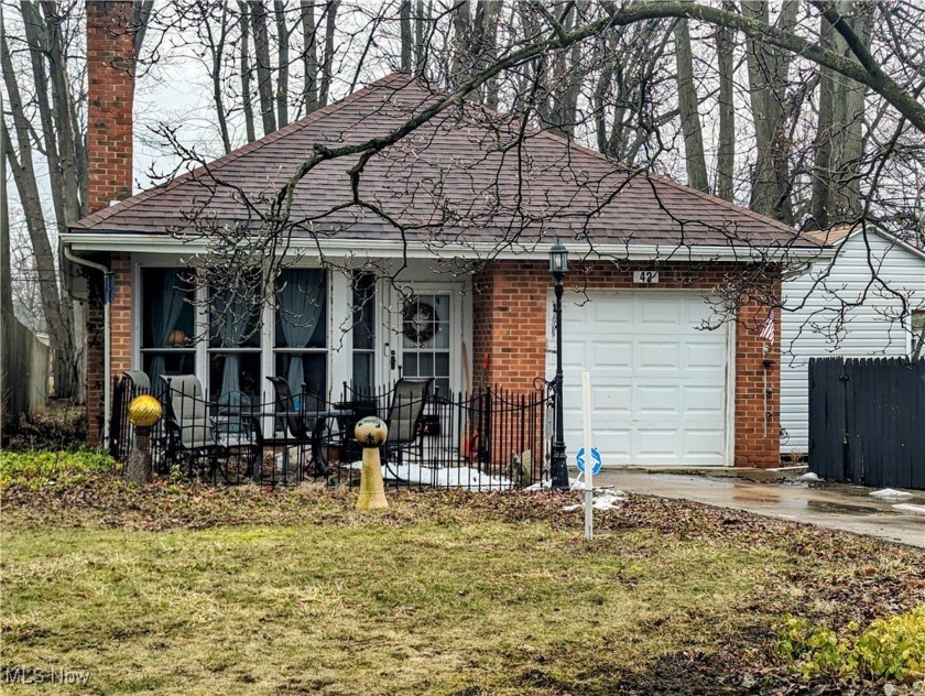 BRICK RANCH with attached garage! Great Lake County location! - Beach Home for sale in Timberlake, Ohio on Beachhouse.com