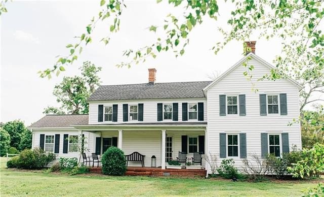 Welcome to this beautifully updated 1890's Farmhouse, a rare gem - Beach Home for sale in Weems, Virginia on Beachhouse.com