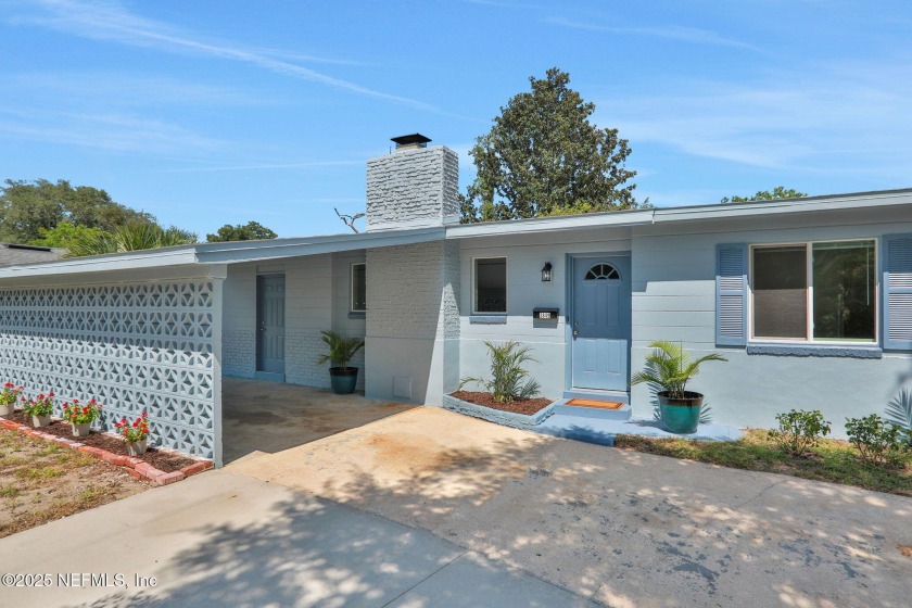 Charming 4 bed, 2 bath concrete block home nestled in the quiet - Beach Home for sale in Jacksonville, Florida on Beachhouse.com