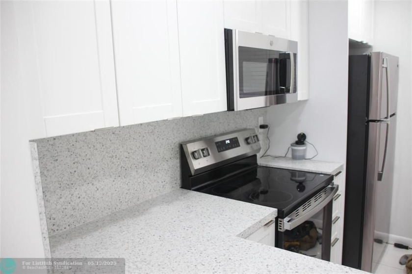 This beautifully renovated 2-bedroom, 2-bathroom condo in the - Beach Condo for sale in Miramar, Florida on Beachhouse.com