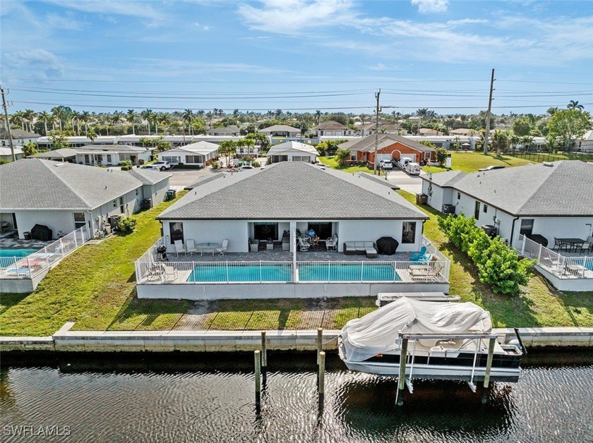 Welcome to a waterfront duplex located at 313-315 SW 47th - Beach Townhome/Townhouse for sale in Cape Coral, Florida on Beachhouse.com