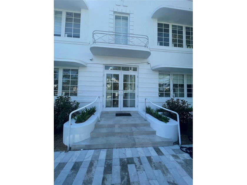 A very nice business opportunity for investors. The unit is - Beach Condo for sale in Miami Beach, Florida on Beachhouse.com