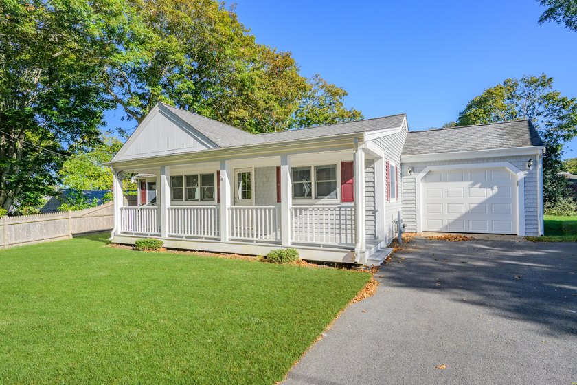 Sea breezes and sunshine! You can smell the ocean from this - Beach Condo for sale in West Yarmouth, Massachusetts on Beachhouse.com