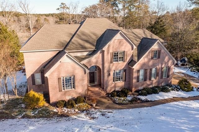 This stunning custom-built waterfront home is a masterpiece of - Beach Home for sale in Williamsburg, Virginia on Beachhouse.com