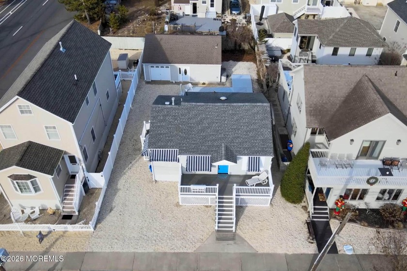 Conveniently located at the north end of town, this property is - Beach Home for sale in Lavallette, New Jersey on Beachhouse.com
