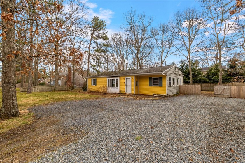 Bright, inviting, and perfectly located--this charming - Beach Home for sale in Mashpee, Massachusetts on Beachhouse.com