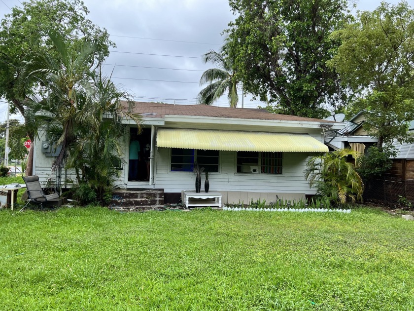 Charming home on a large corner lot. Desirable neighborhood - Beach Home for sale in Key West, Florida on Beachhouse.com