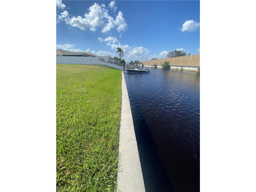 Discover the potential of this spacious land property located at - Beach Lot for sale in Cape Coral, Florida on Beachhouse.com