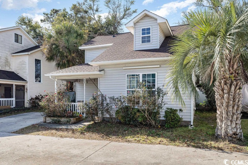 This beautiful 3 bedroom/2 bath home is perfectly situated in a - Beach Home for sale in North Myrtle Beach, South Carolina on Beachhouse.com