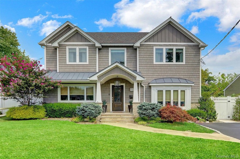 CIRCLE BACK AROUND -- YOU DIDN'T COME TO NASSAU SHORES TO PLAY - Beach Home for sale in Massapequa, New York on Beachhouse.com