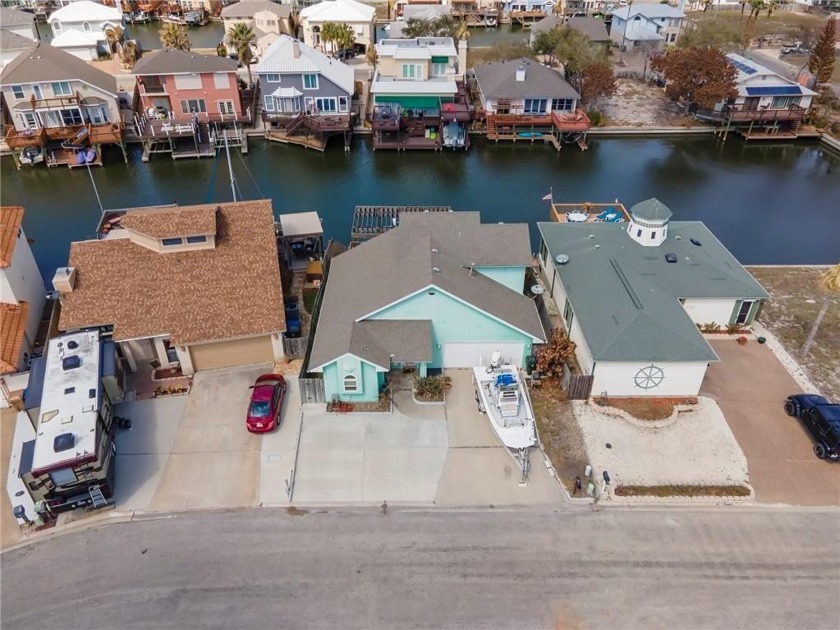 Stunning Waterfront Home! Beautifully remodeled only a couple of - Beach Home for sale in Corpus Christi, Texas on Beachhouse.com