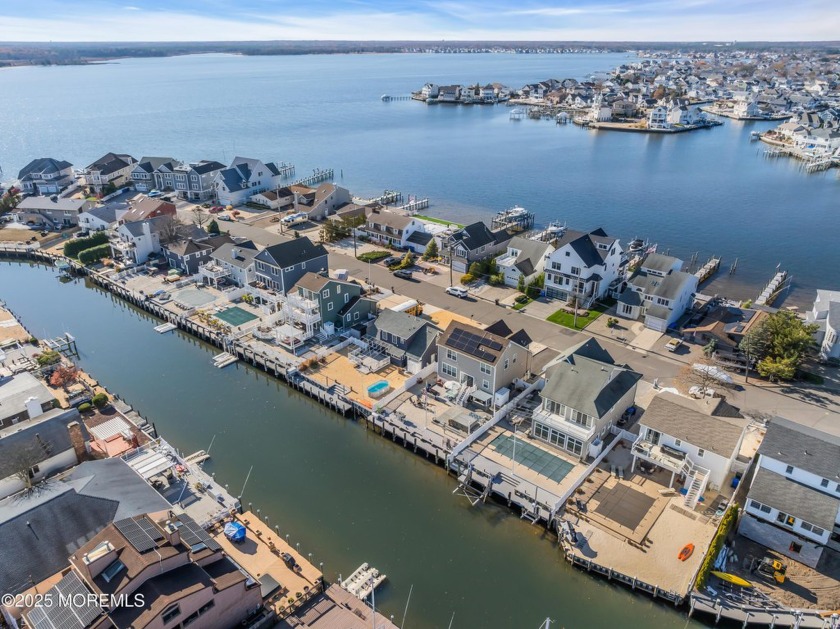 Welcome to waterfront living with this beautiful colonial home - Beach Home for sale in Toms River, New Jersey on Beachhouse.com