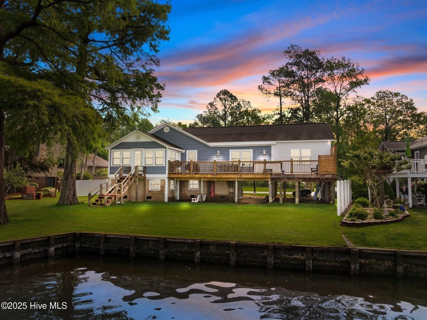 Best Waterfront Buy in the Area! Turn the key and start living - Beach Home for sale in Washington, North Carolina on Beachhouse.com
