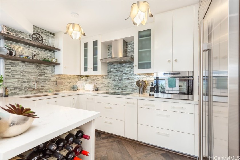 Luxurious, fully remodeled one bedroom condominium now - Beach Condo for sale in Honolulu, Hawaii on Beachhouse.com
