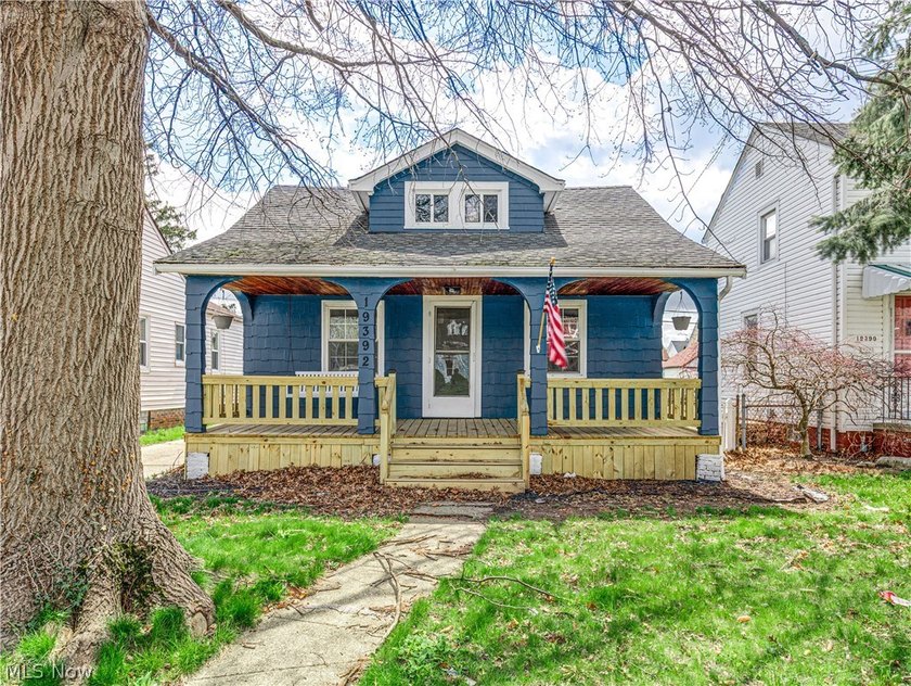 Beautifully renovated Cape Cod in Euclid offering the perfect - Beach Home for sale in Euclid, Ohio on Beachhouse.com