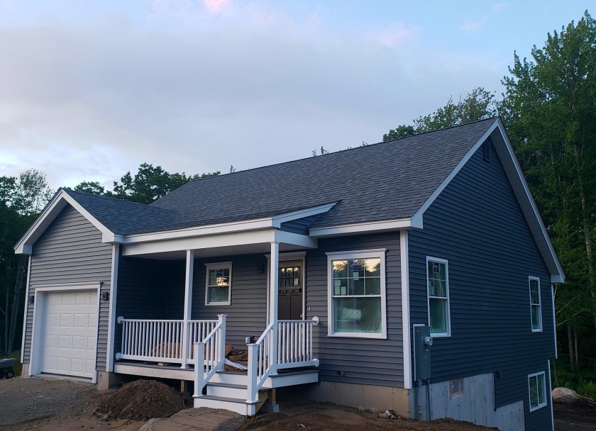 Dreaming of clean, crisp, Coastal living? Dream no more! Just - Beach Condo for sale in Saco, Maine on Beachhouse.com