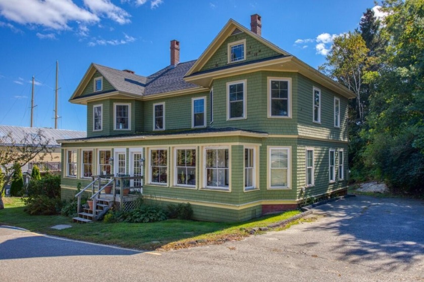 This intown property has a spectacular waterfront location on - Beach Home for sale in Boothbay Harbor, Maine on Beachhouse.com