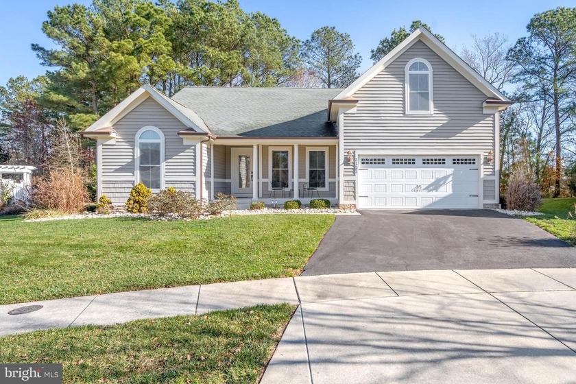 Beautiful 4 BD/3 BA NV Homes Energy Star Seaport backs to woods - Beach Home for sale in Ocean View, Delaware on Beachhouse.com
