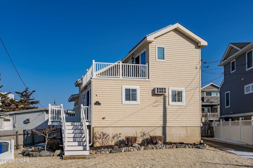 Welcome to your fully furnished sun-drenched cottage with - Beach Condo for sale in Long Beach Island, New Jersey on Beachhouse.com