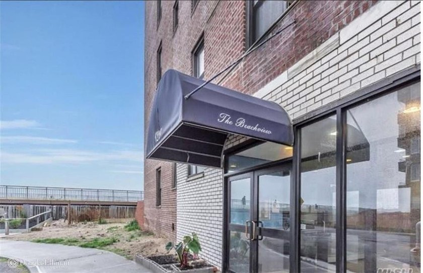 Live the life .The beach community life!!!! This 2nd floor - Beach Lot for sale in Rockaway Park, New York on Beachhouse.com